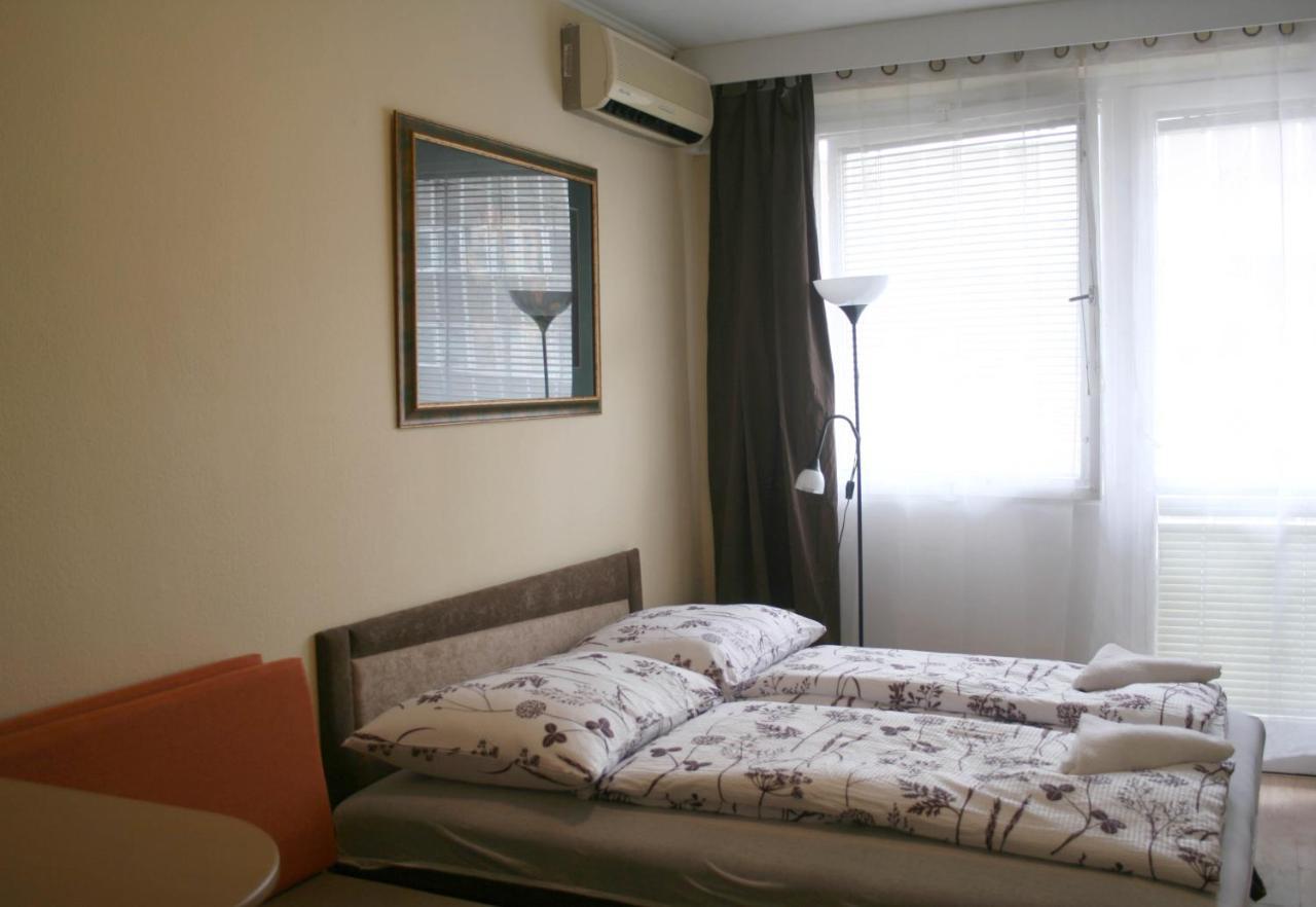 Victor Hugo Central Apartment Budapest Exteriör bild