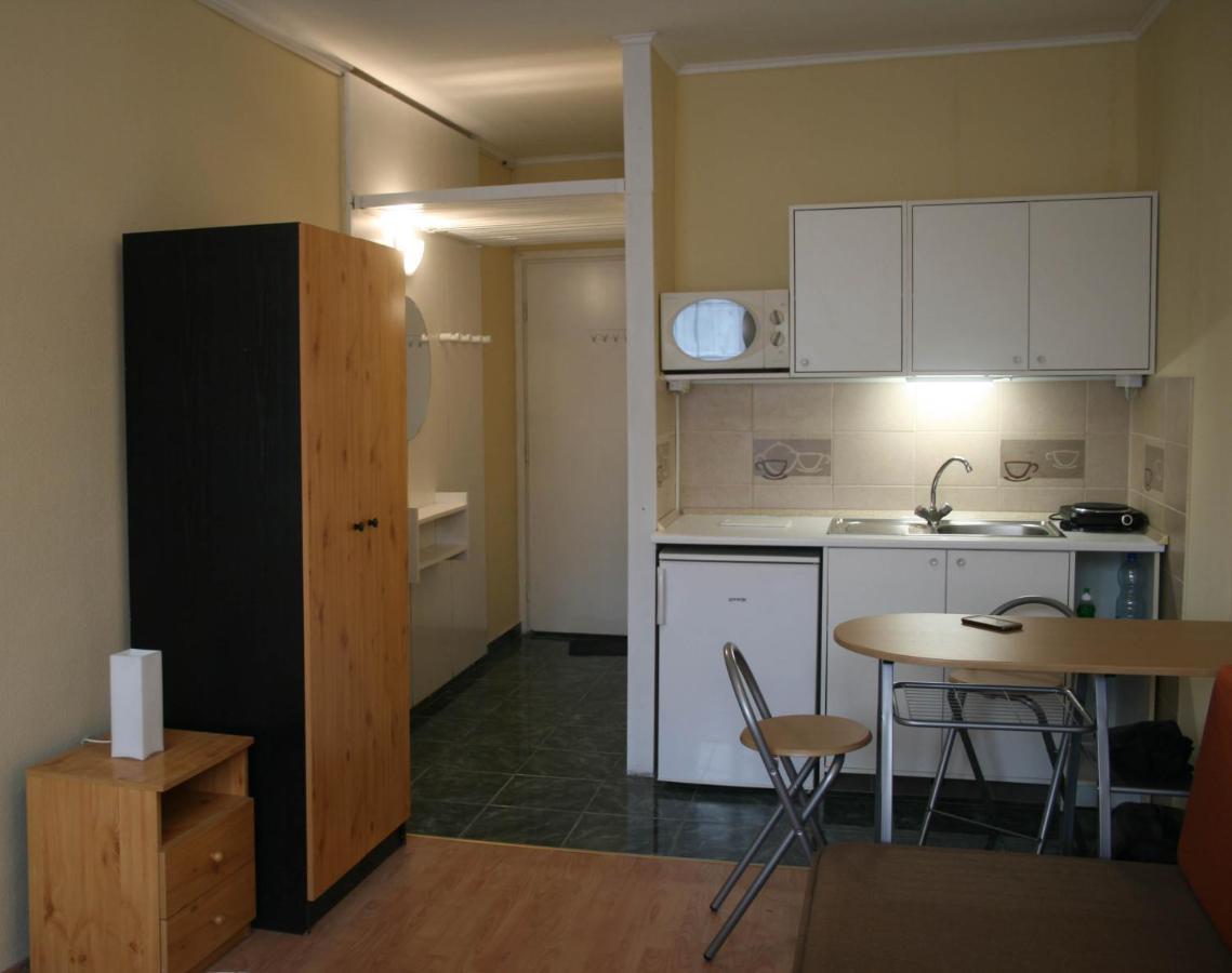 Victor Hugo Central Apartment Budapest Exteriör bild