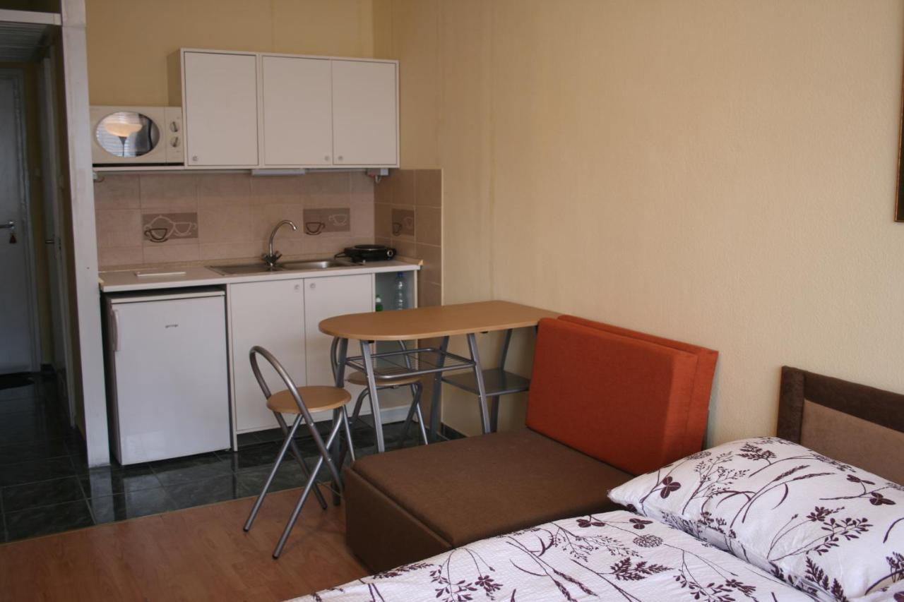 Victor Hugo Central Apartment Budapest Exteriör bild